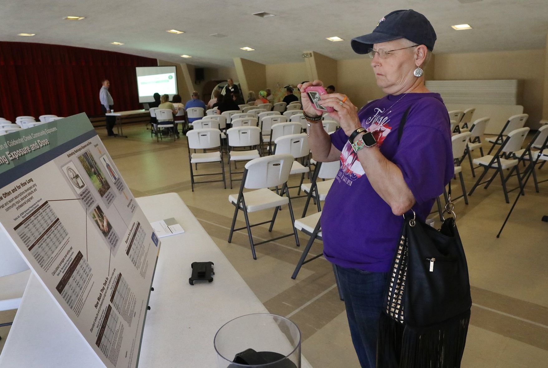Crowd packs church for Coldwater Creek cancer risk discussion